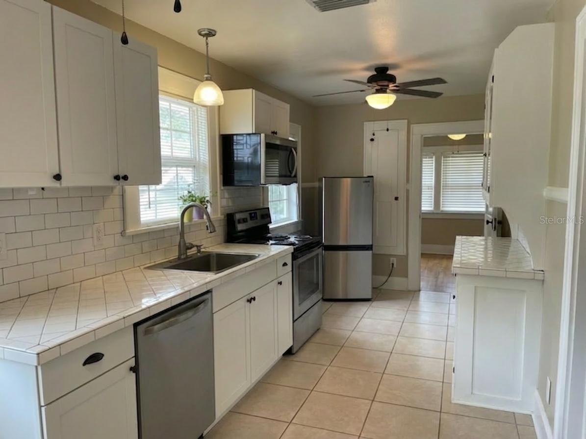 1601 11 ST N, ST PETERSBURG, FL, 33704