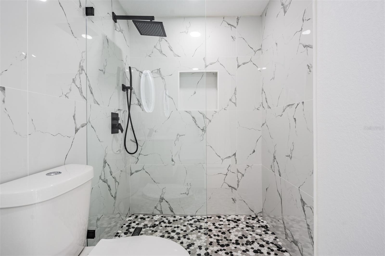 8702 FRIENDSHIP CT, TAMPA, FL, 33634