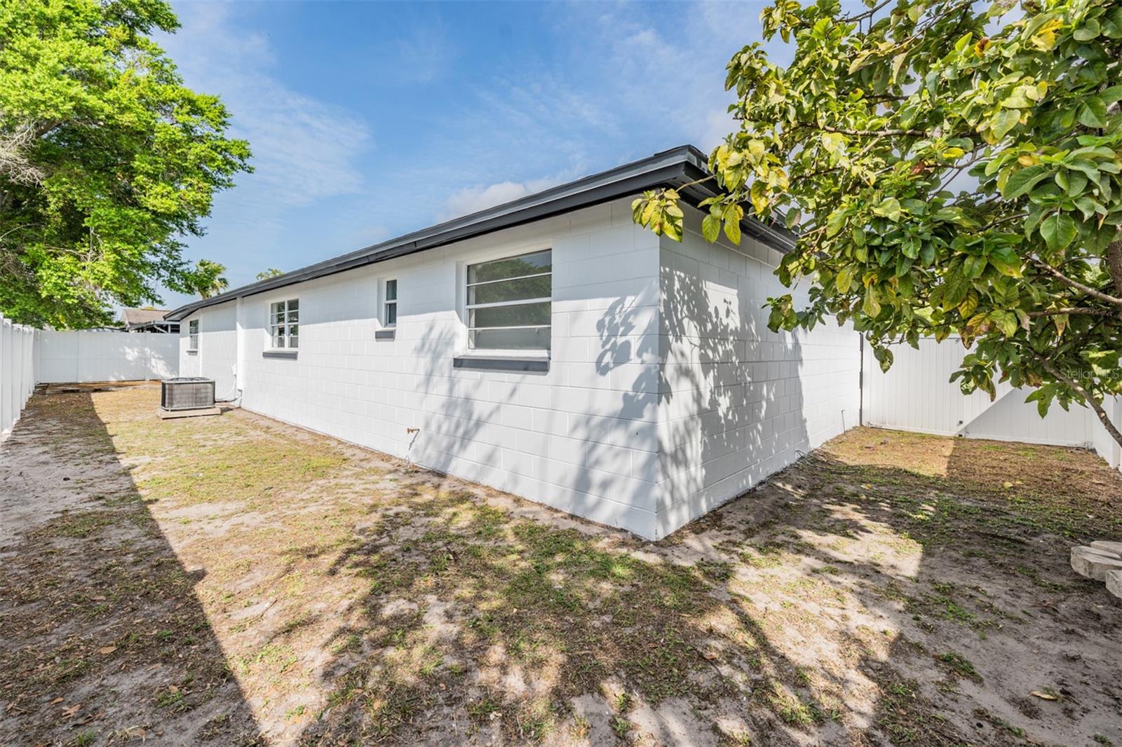 8702 FRIENDSHIP CT, TAMPA, FL, 33634