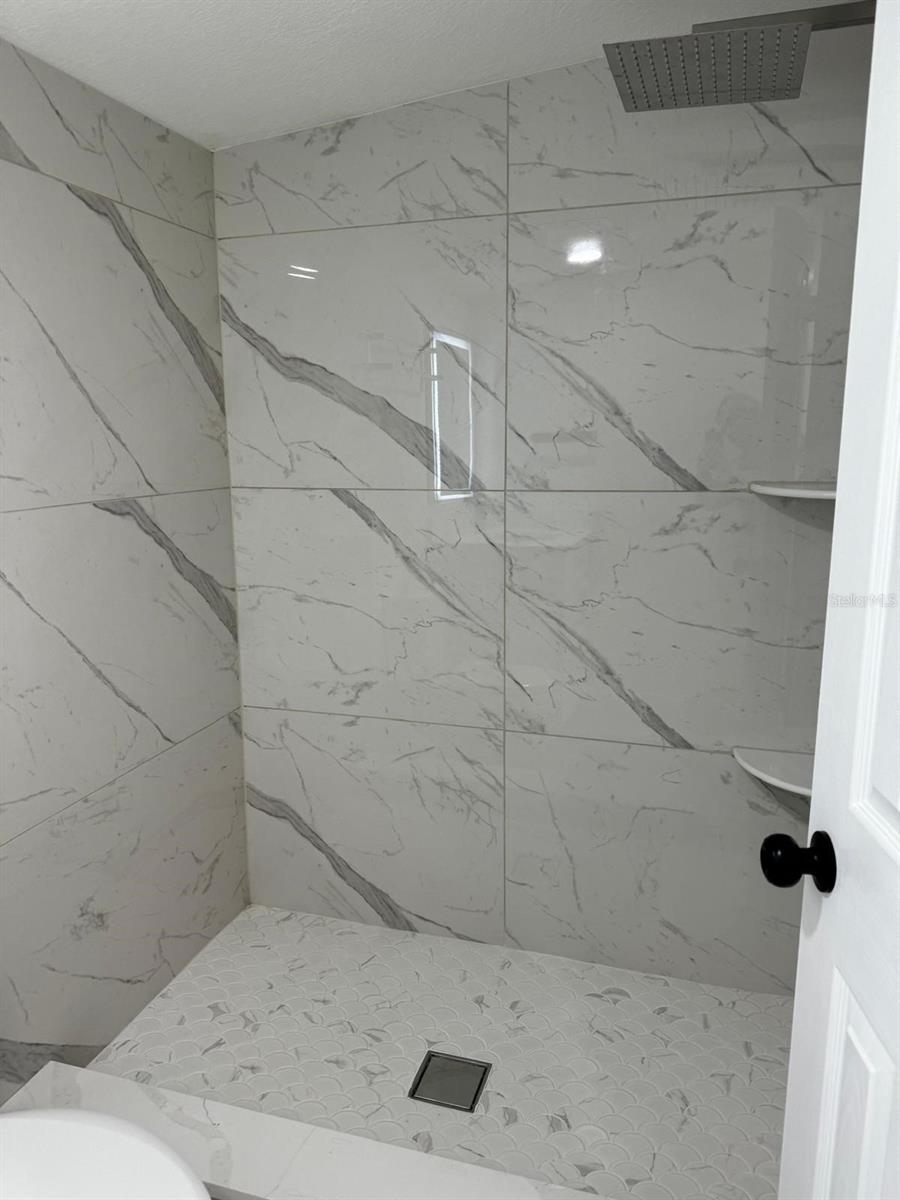 8702 FRIENDSHIP CT, TAMPA, FL, 33634