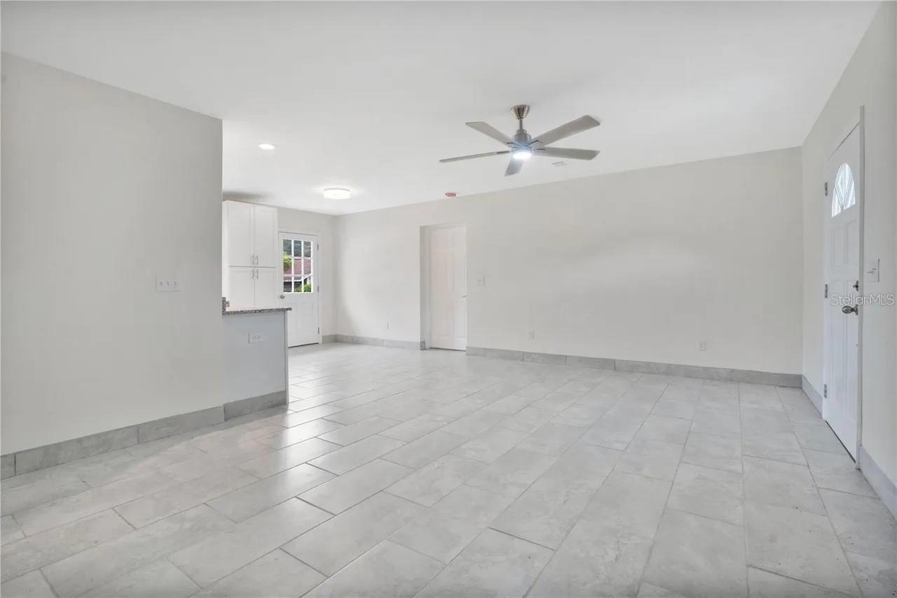 404 LONGFELLOW BLVD, LAKELAND, FL, 33801
