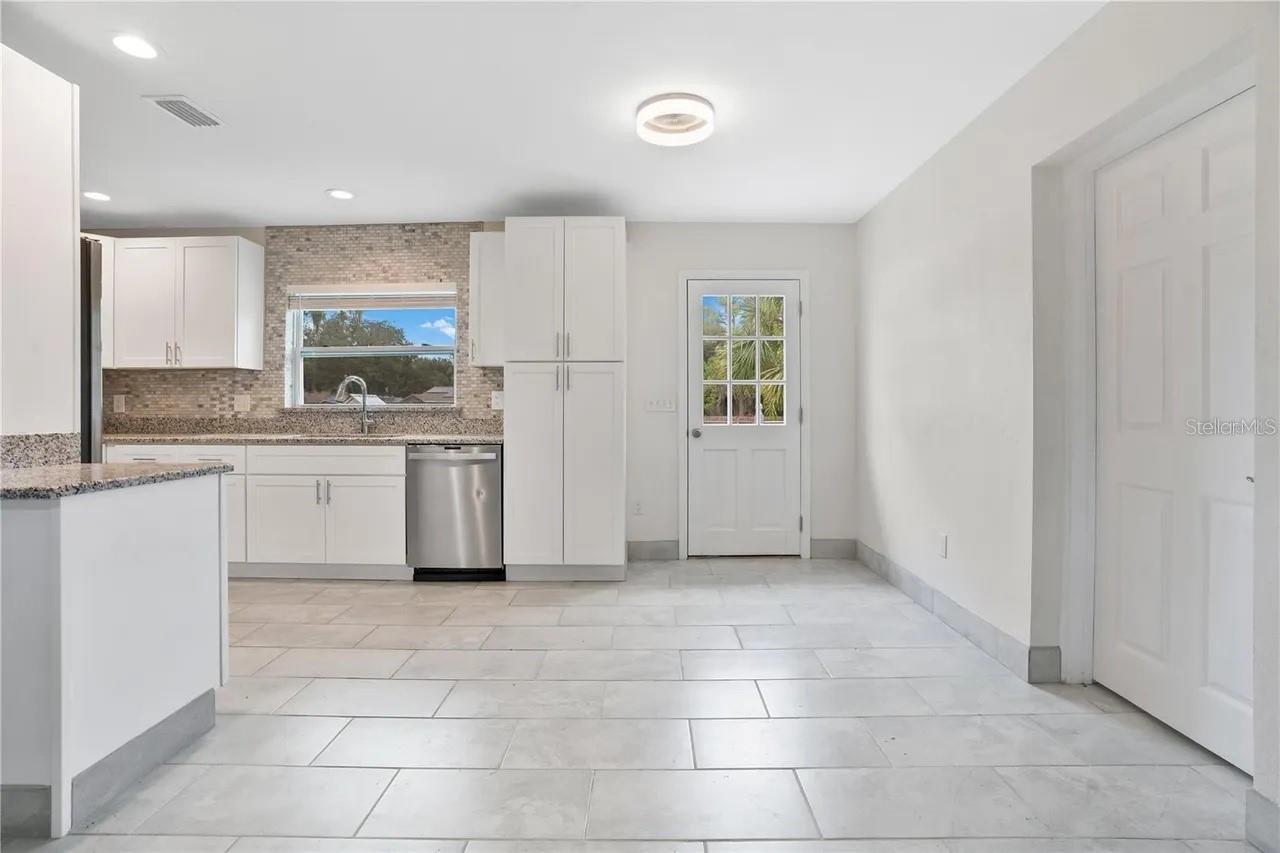 404 LONGFELLOW BLVD, LAKELAND, FL, 33801