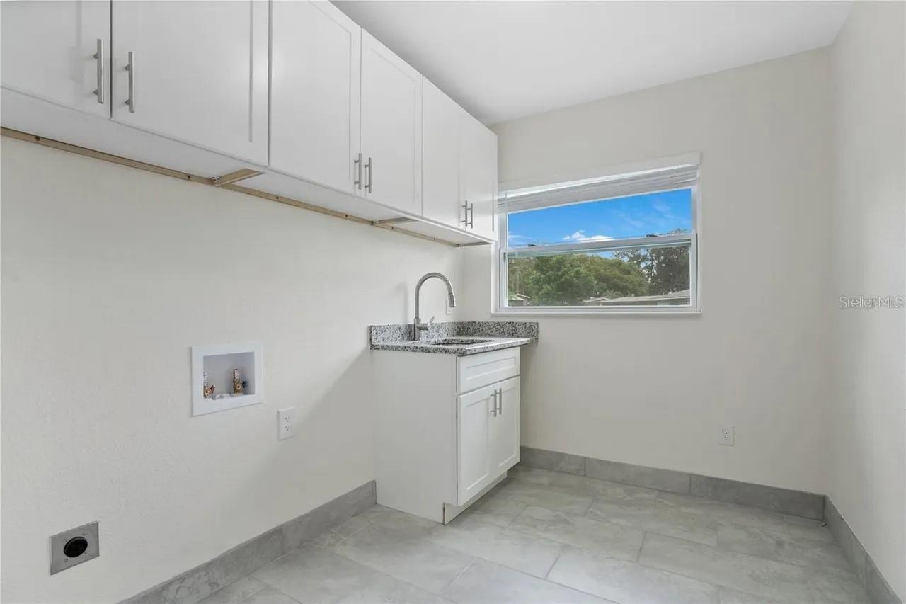 404 LONGFELLOW BLVD, LAKELAND, FL, 33801