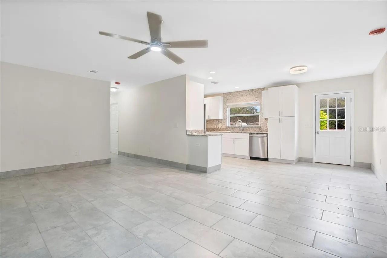 404 LONGFELLOW BLVD, LAKELAND, FL, 33801
