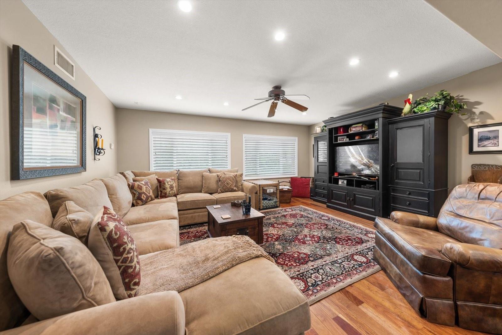 1718 MEREDITH LN, BELLEAIR, FL, 33756