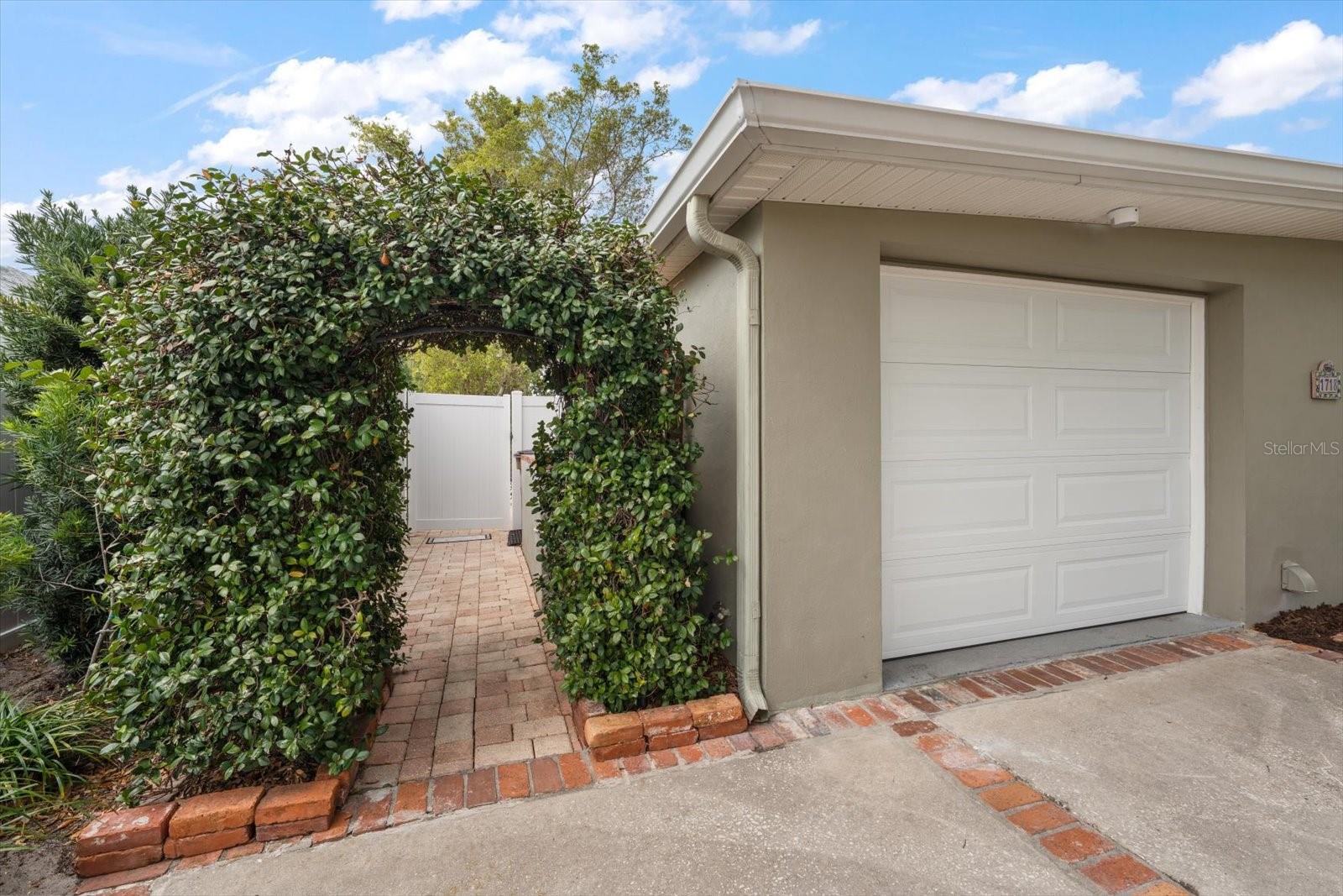 1718 MEREDITH LN, BELLEAIR, FL, 33756