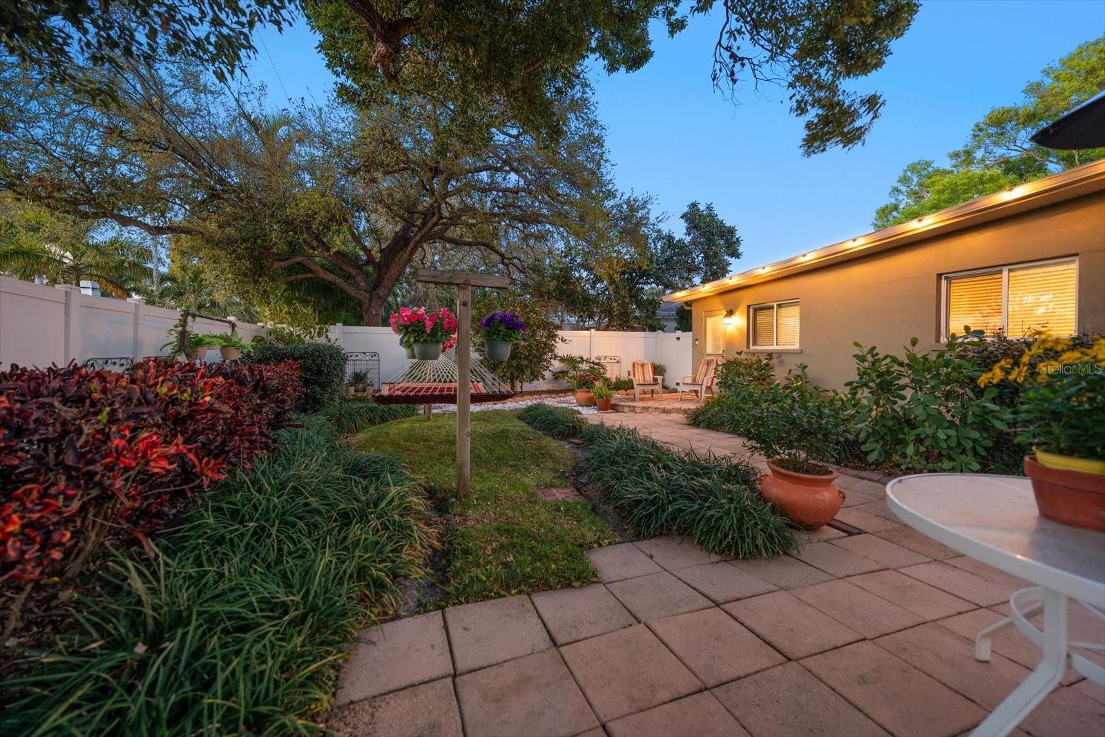 1718 MEREDITH LN, BELLEAIR, FL, 33756