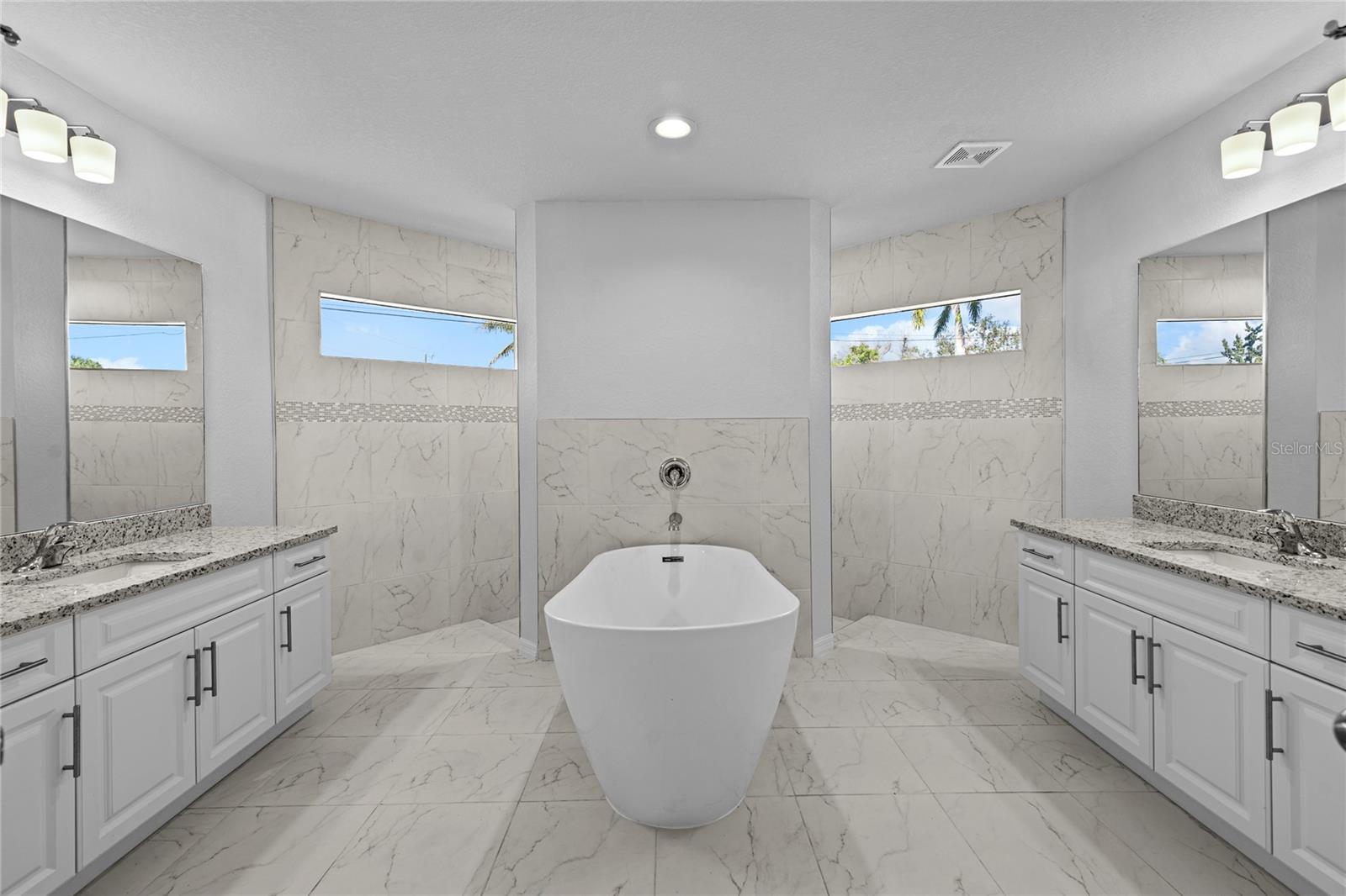 710 NW 2ND LN, CAPE CORAL, FL, 33993