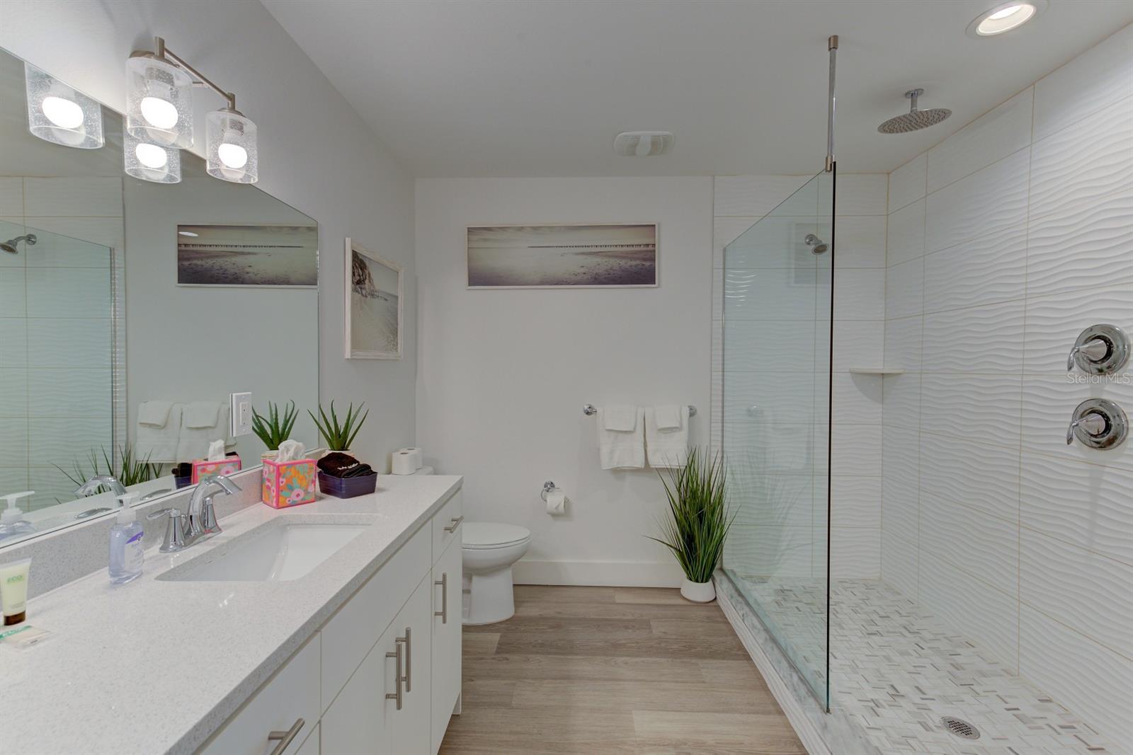 15305 1ST ST E #202, MADEIRA BEACH, FL, 33708