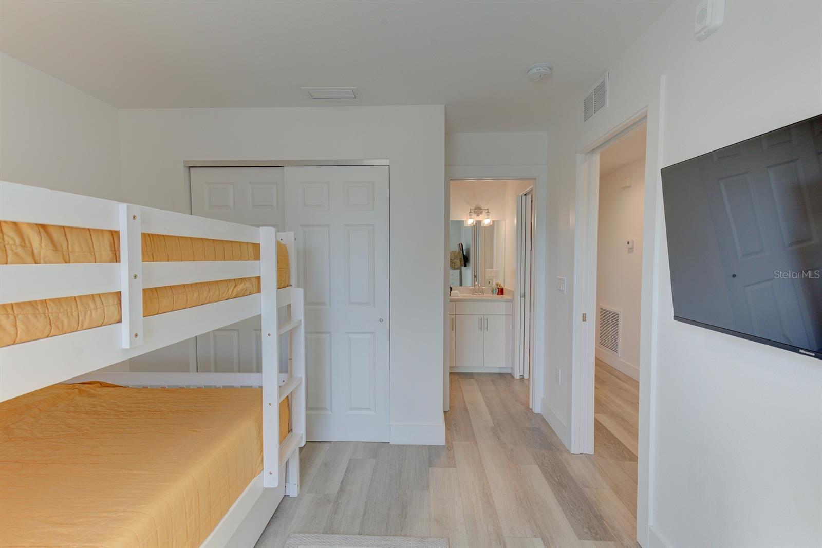 15305 1ST ST E #202, MADEIRA BEACH, FL, 33708