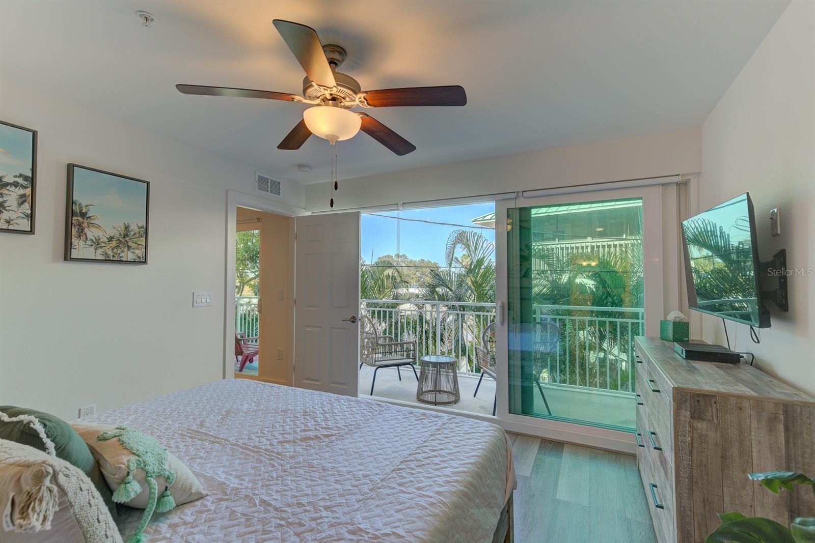 15305 1ST ST E #202, MADEIRA BEACH, FL, 33708