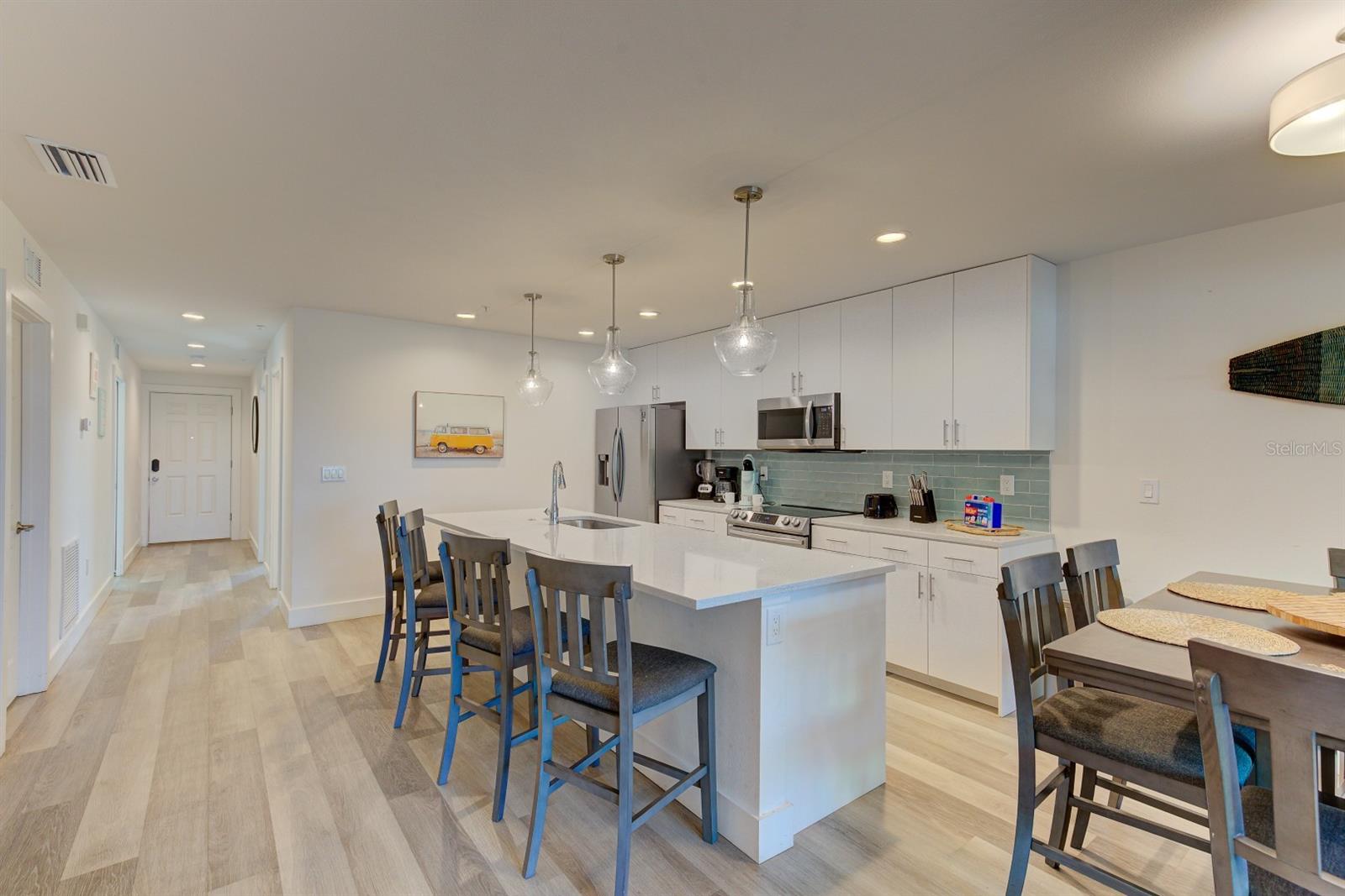 15305 1ST ST E #202, MADEIRA BEACH, FL, 33708