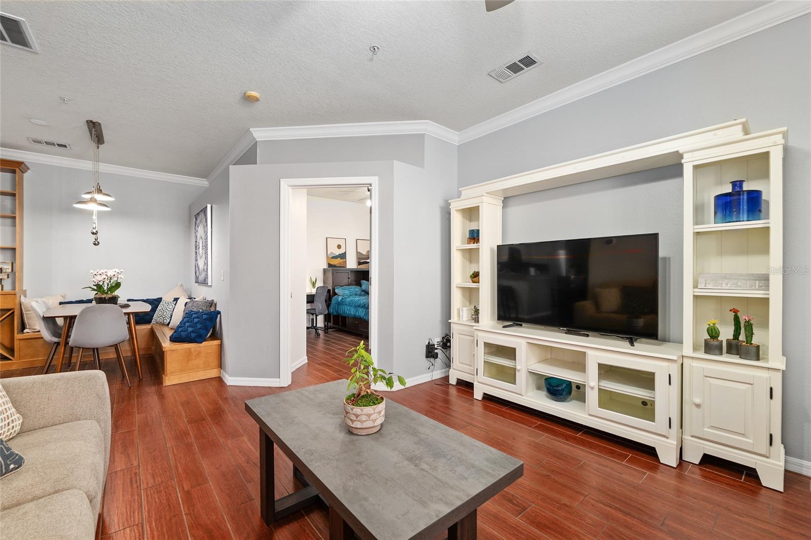 1142 SW 9TH RD #402, GAINESVILLE, FL, 32601