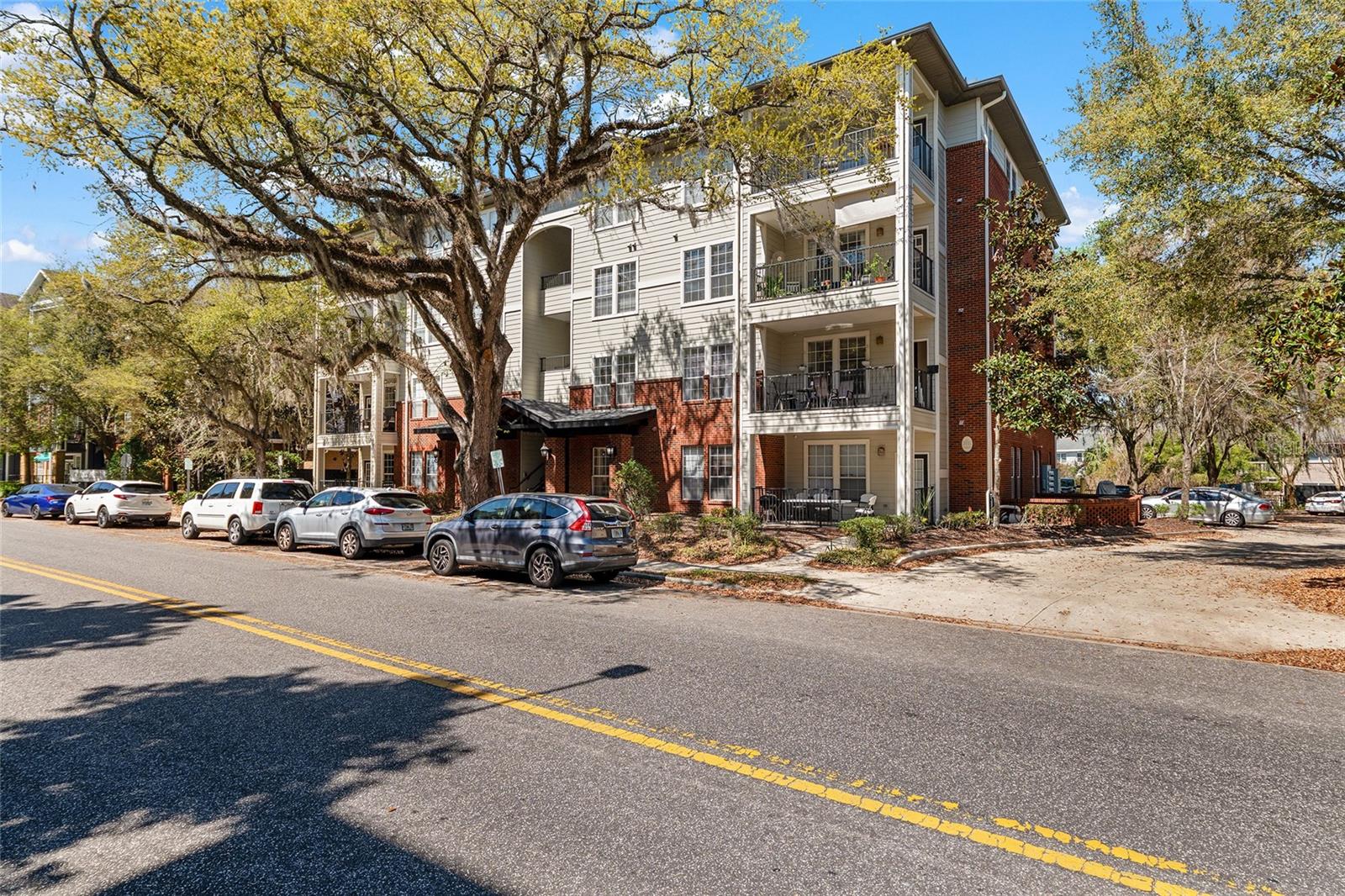 1142 SW 9TH RD #402, GAINESVILLE, FL, 32601