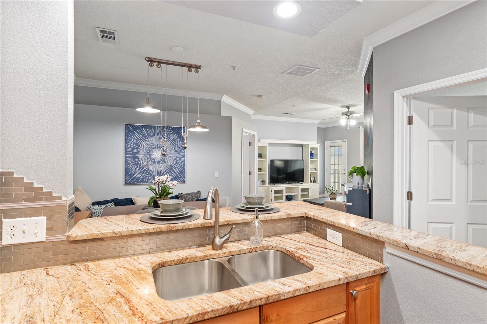 1142 SW 9TH RD #402, GAINESVILLE, FL, 32601