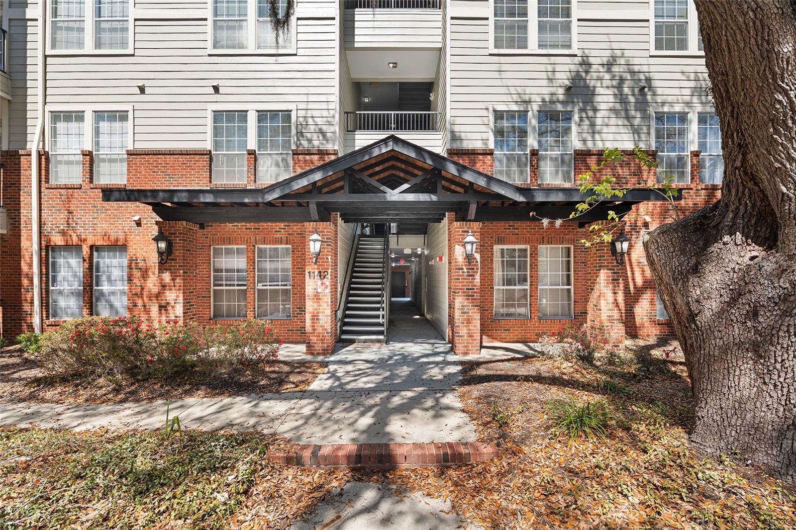 1142 SW 9TH RD #402, GAINESVILLE, FL, 32601