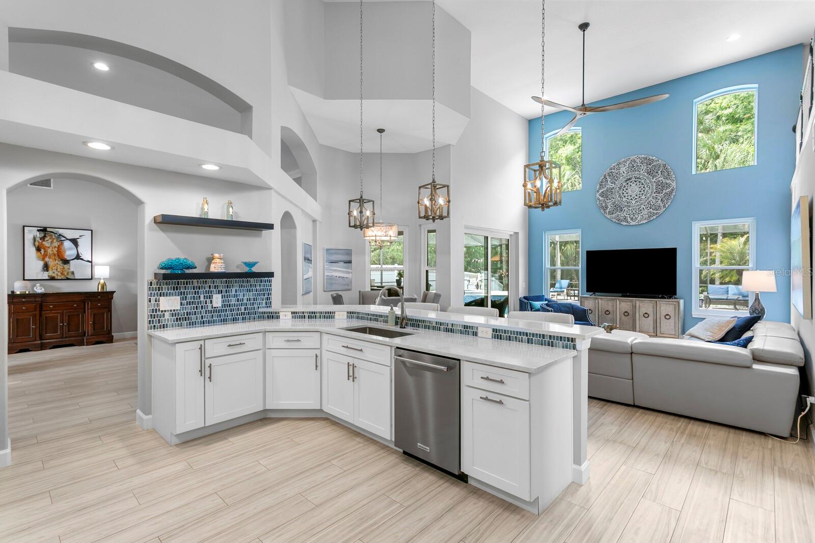 16311 ASHINGTON PARK DR, TAMPA, FL, 33647