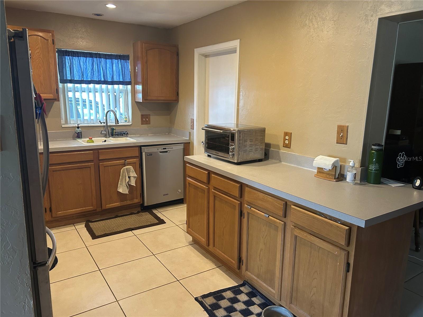 8000 54TH ST N, PINELLAS PARK, FL, 33781