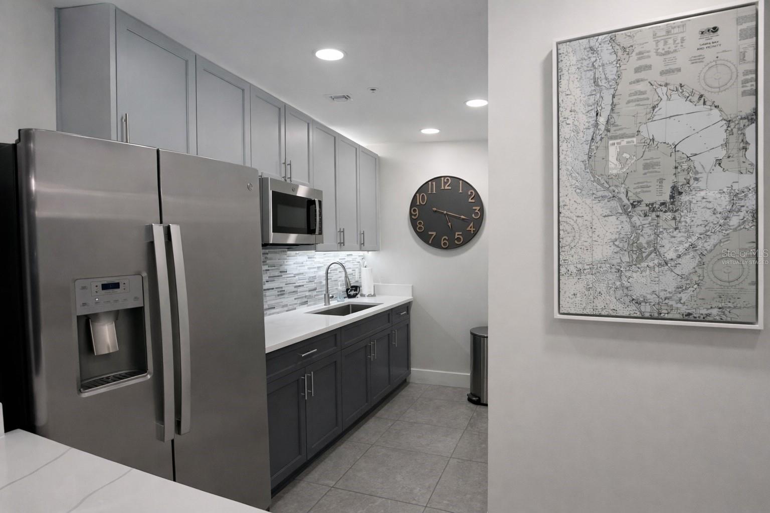 1010 CENTRAL AVE #218, ST PETERSBURG, FL, 33705