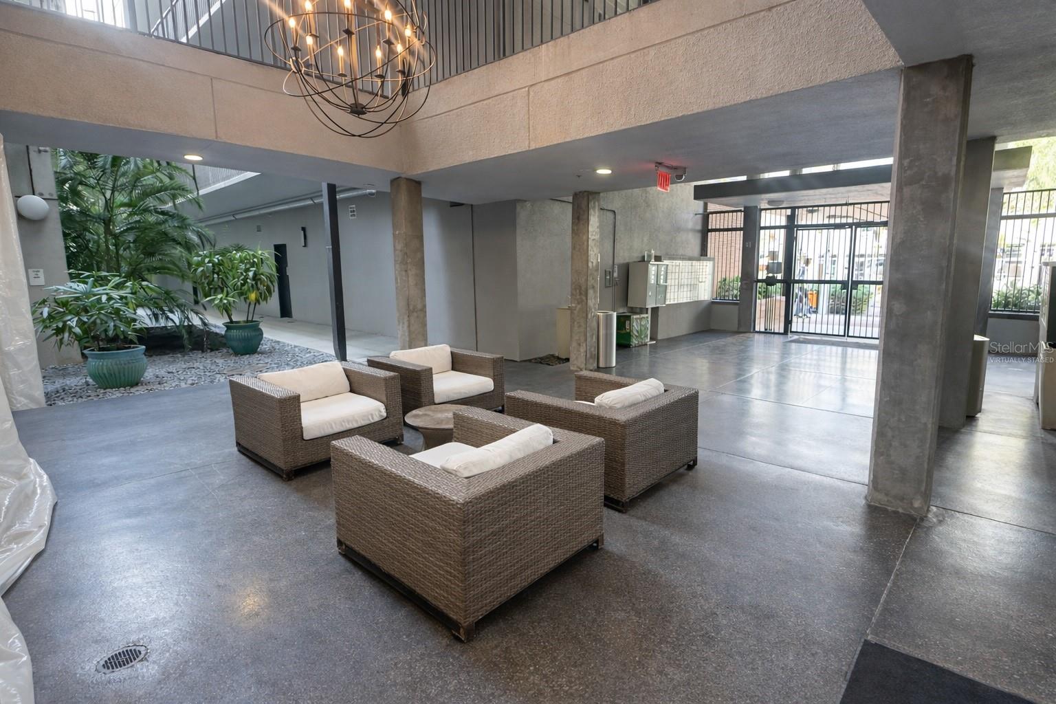 1010 CENTRAL AVE #218, ST PETERSBURG, FL, 33705