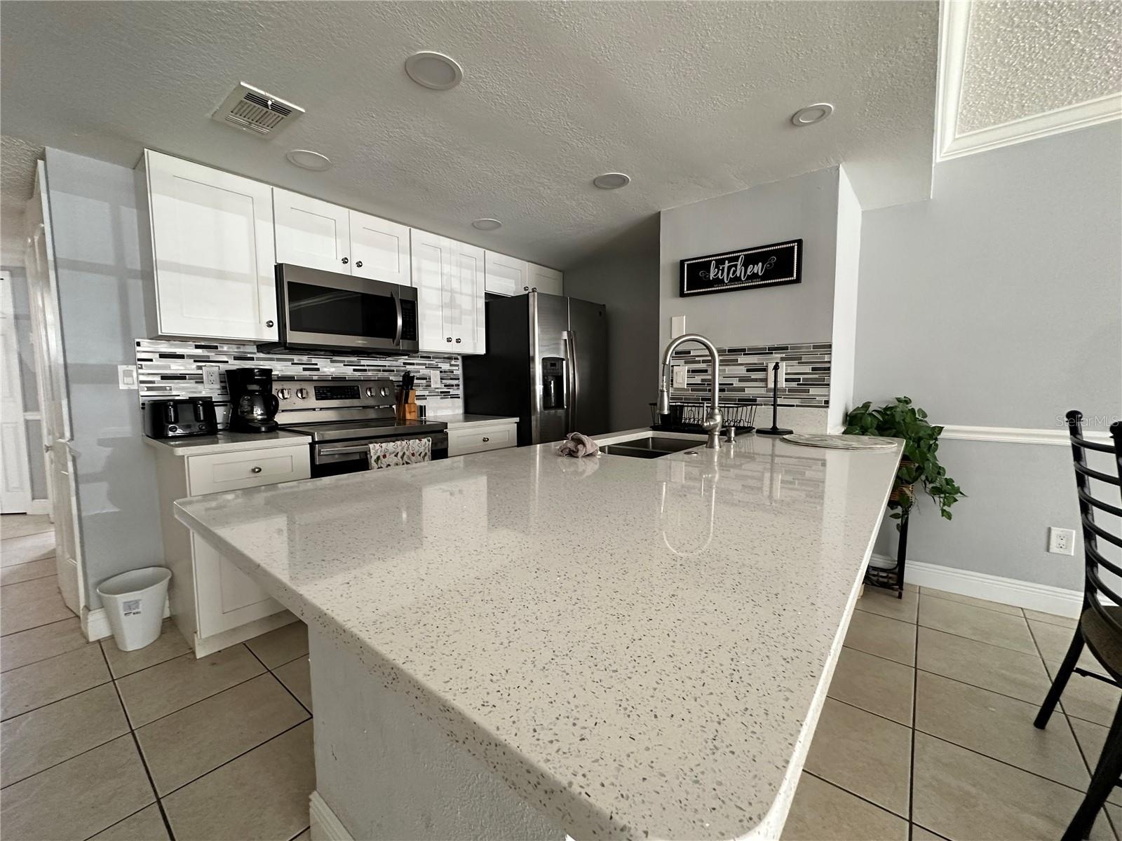 5012 LAGUNA BAY CIR #73, KISSIMMEE, FL, 34746