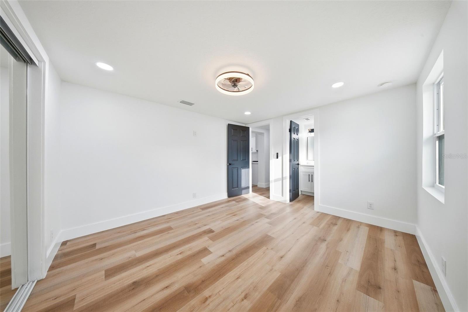 4327 59 ST N, ST PETERSBURG, FL, 33709