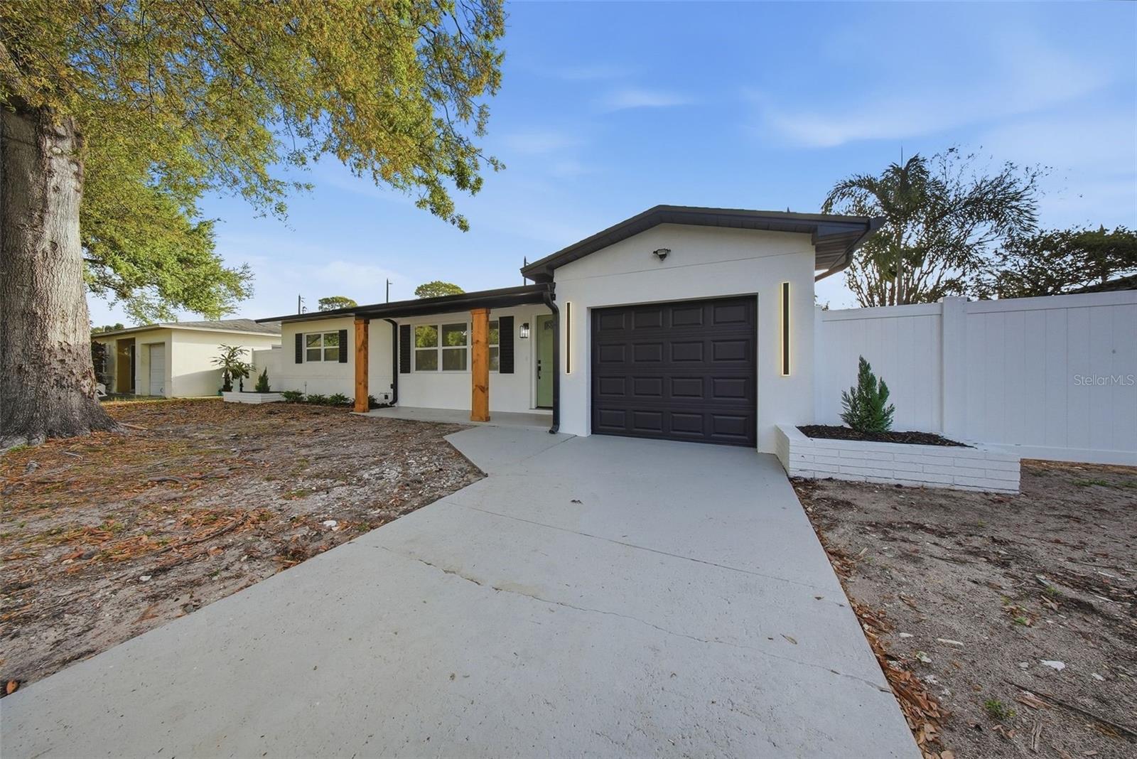 4327 59 ST N, ST PETERSBURG, FL, 33709