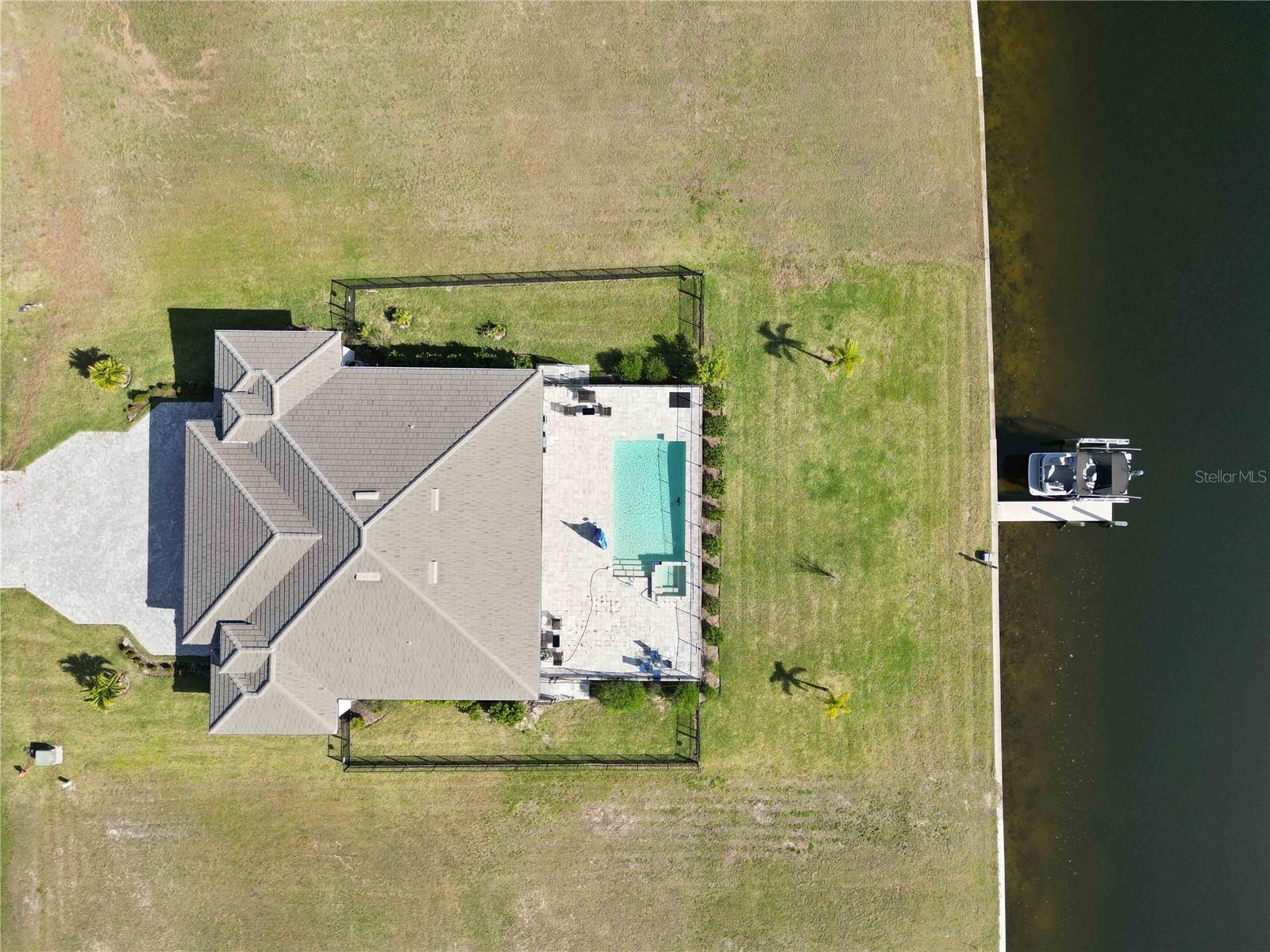 3240 WOODTHRUSH DR #111 & 112, PUNTA GORDA, FL, 33950