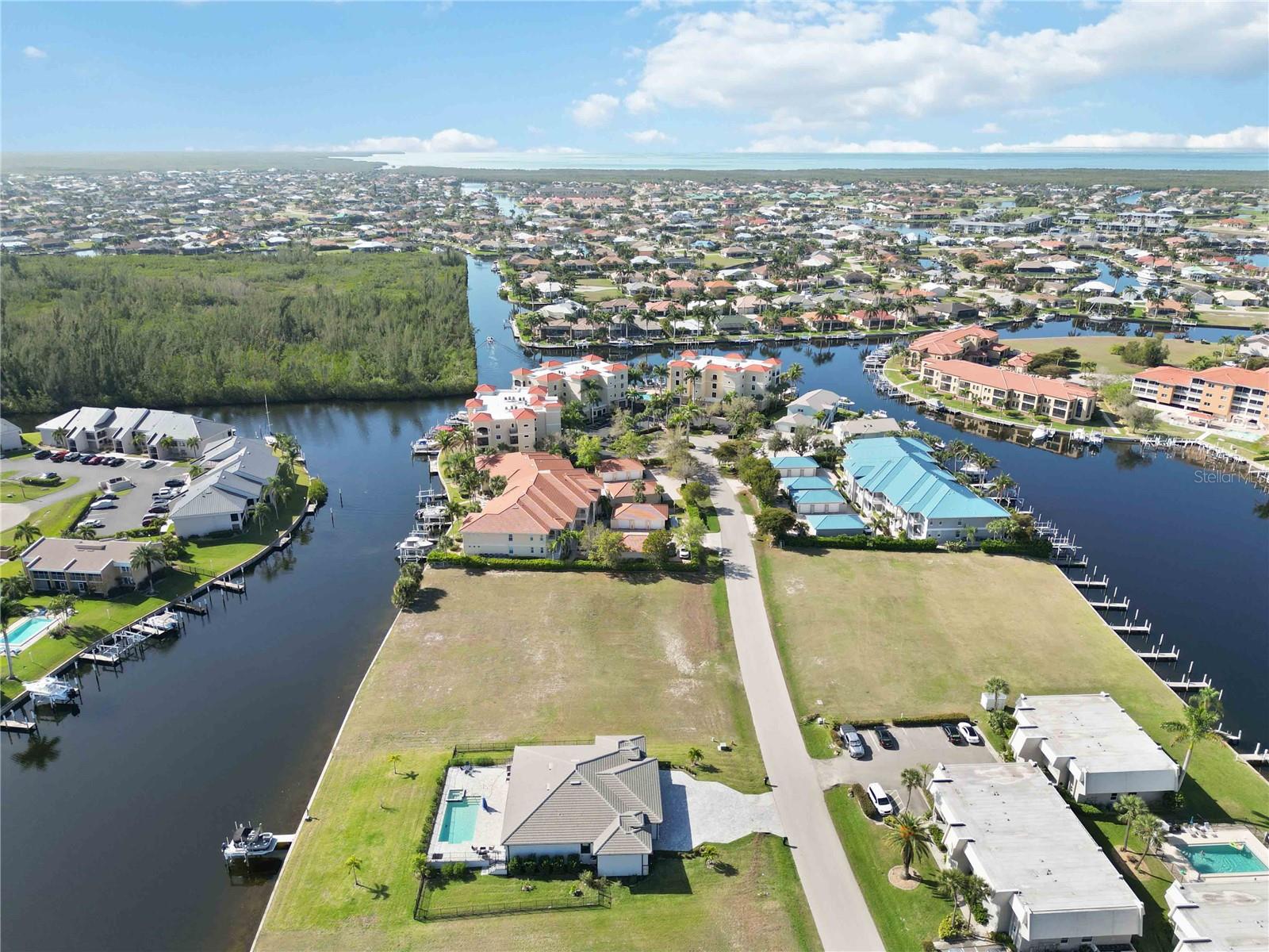 3240 WOODTHRUSH DR #111 & 112, PUNTA GORDA, FL, 33950