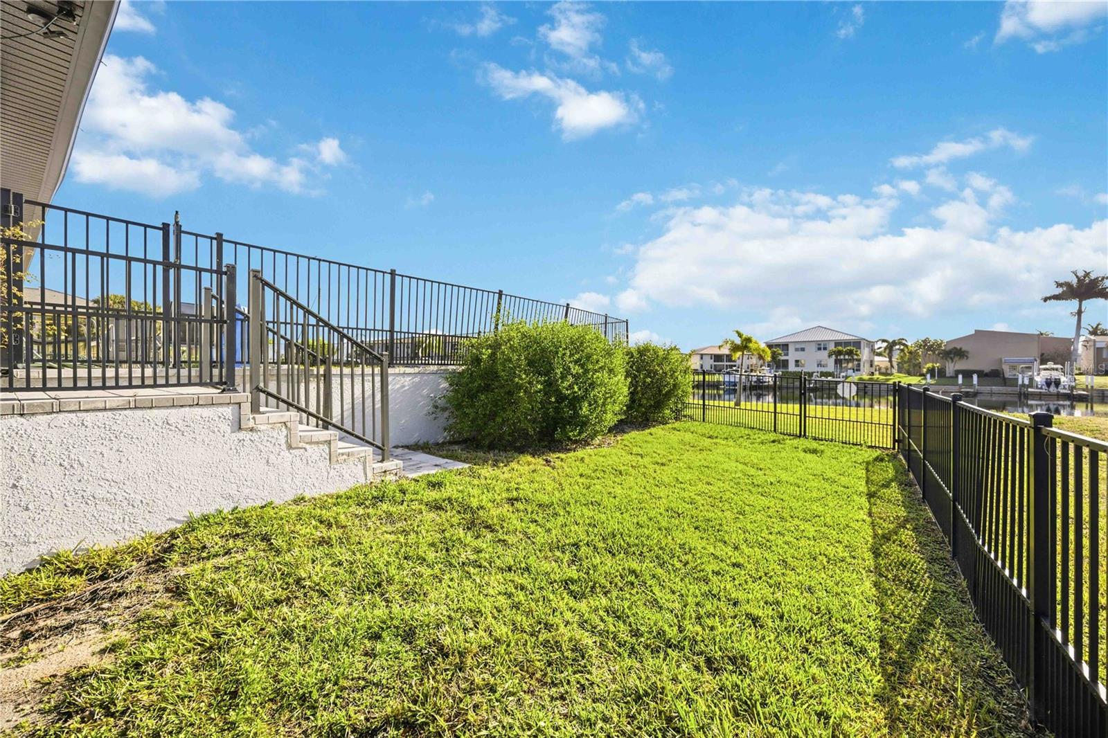 3240 WOODTHRUSH DR #111 & 112, PUNTA GORDA, FL, 33950