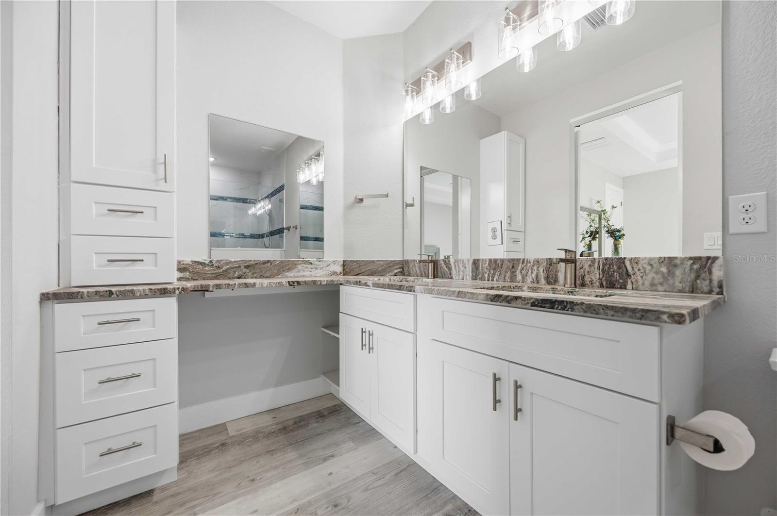 3240 WOODTHRUSH DR #111 & 112, PUNTA GORDA, FL, 33950