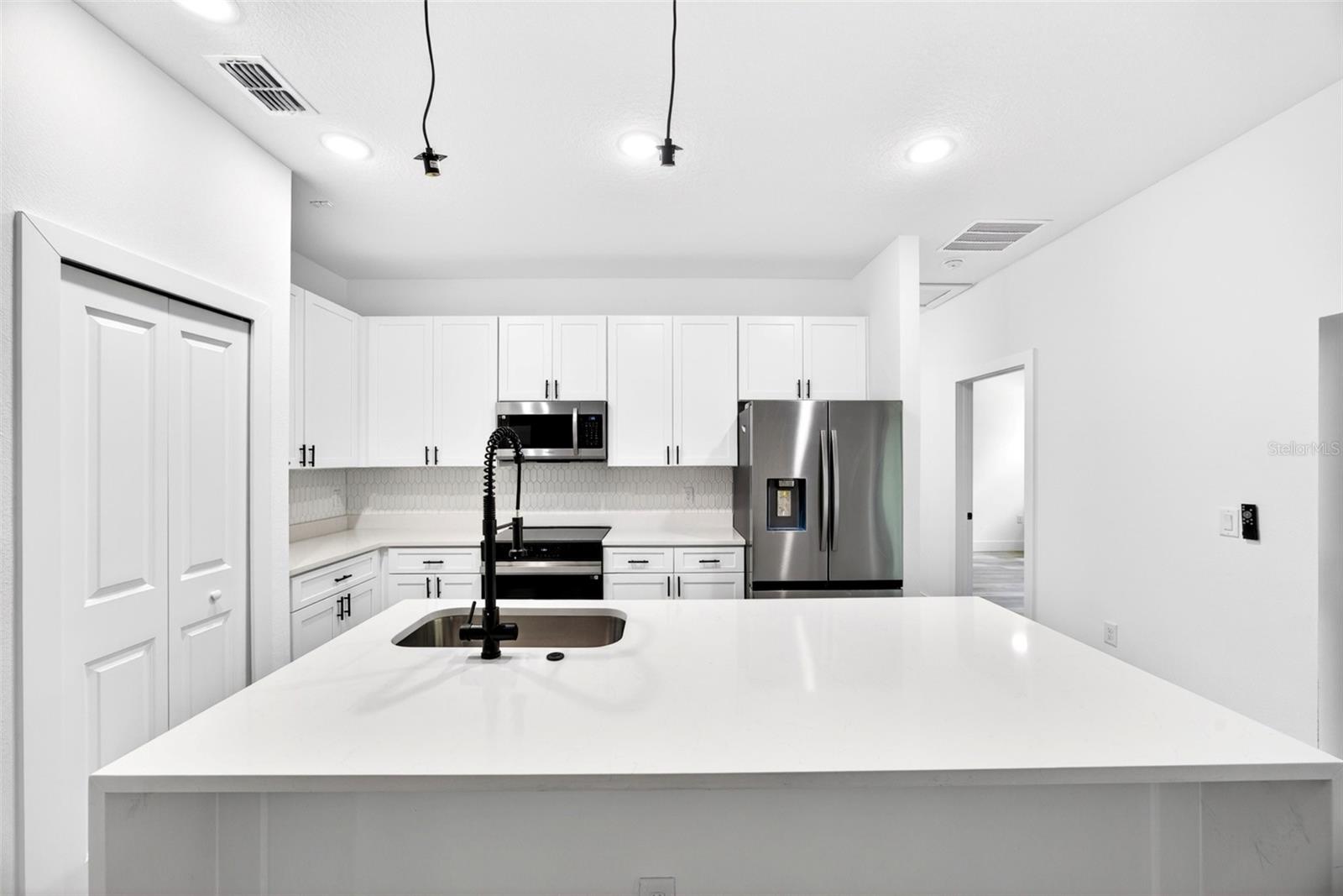 193 SANTA FE ST, PORT CHARLOTTE, FL, 33953