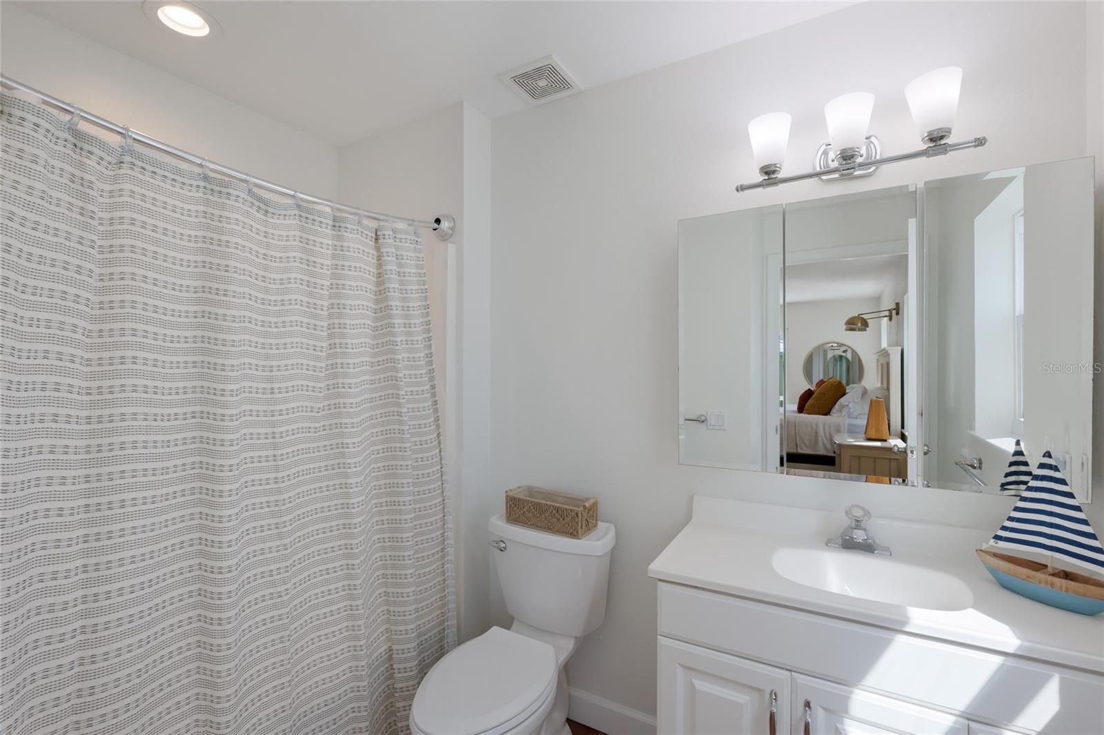 2412 AVENUE B, BRADENTON BEACH, FL, 34217