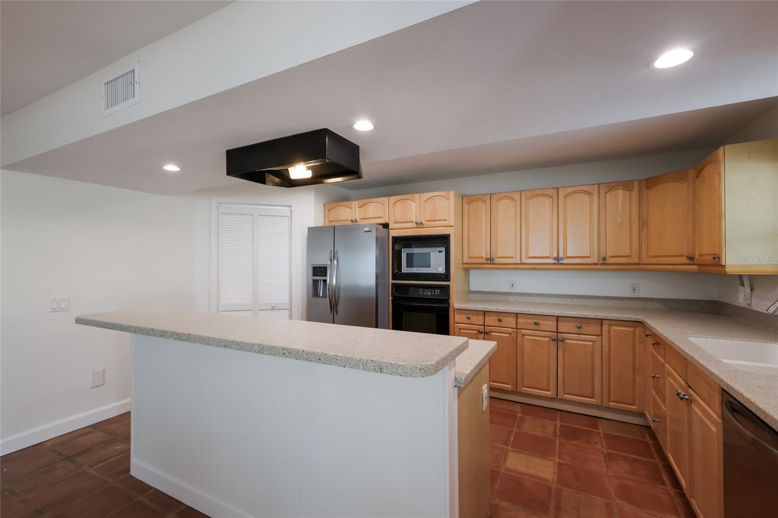 2412 AVENUE B, BRADENTON BEACH, FL, 34217