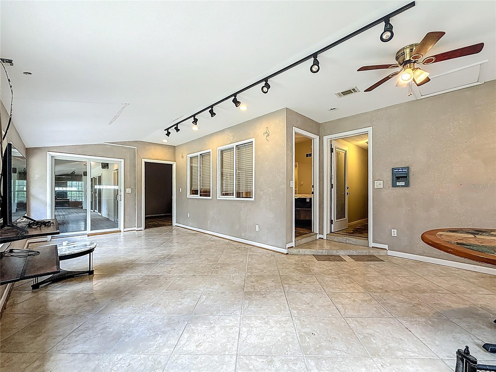 1518 DAWN HEIGHTS DR, LAKELAND, FL, 33801