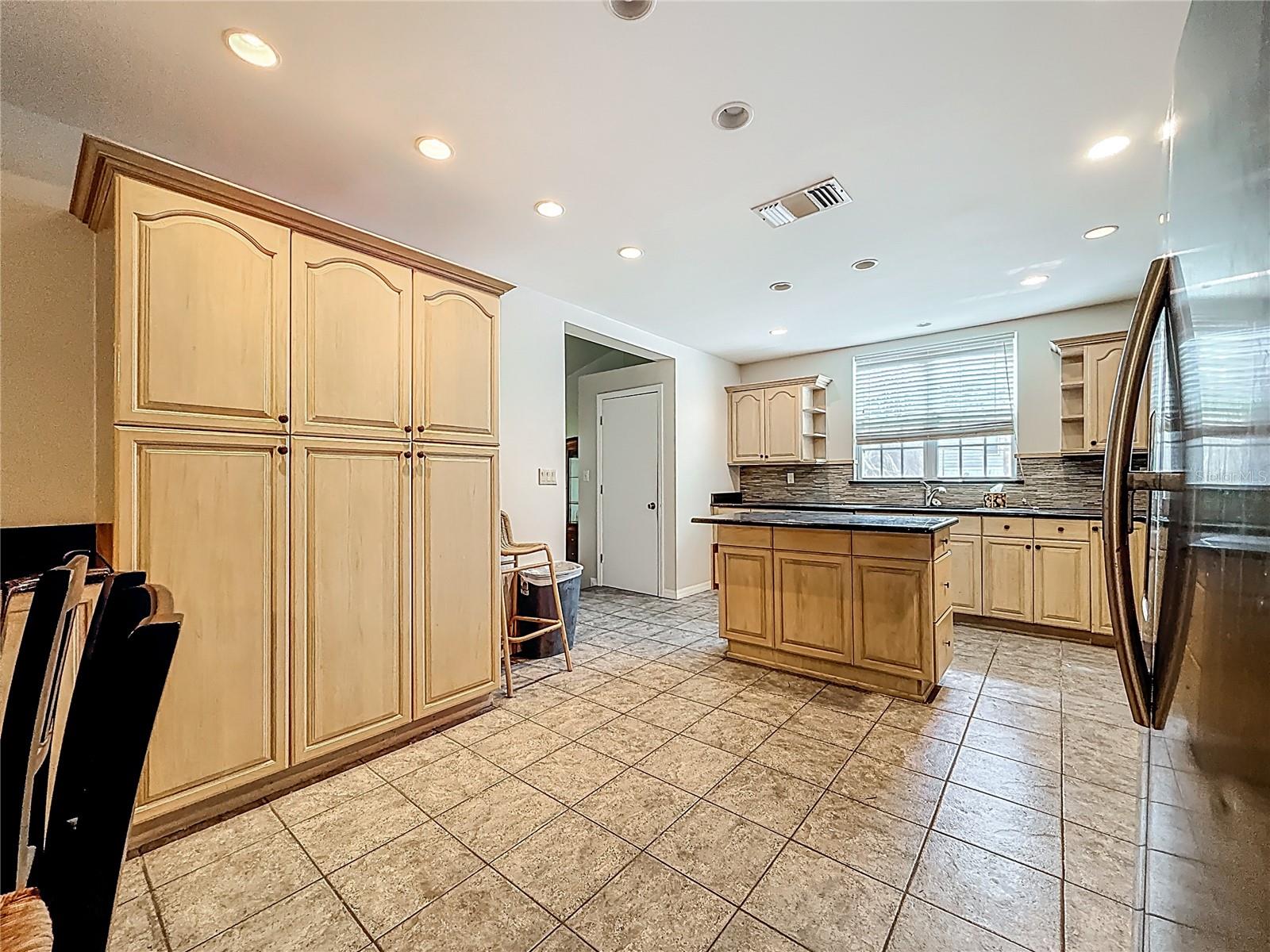 1518 DAWN HEIGHTS DR, LAKELAND, FL, 33801