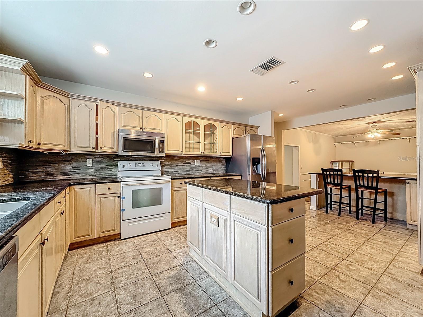 1518 DAWN HEIGHTS DR, LAKELAND, FL, 33801