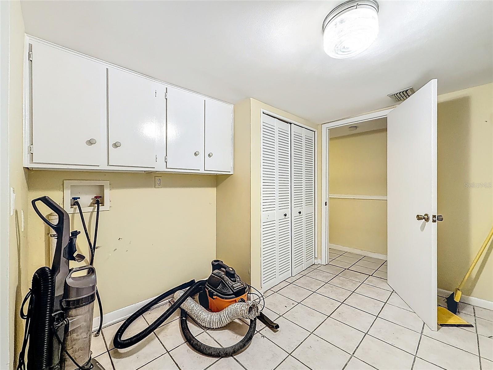 1518 DAWN HEIGHTS DR, LAKELAND, FL, 33801