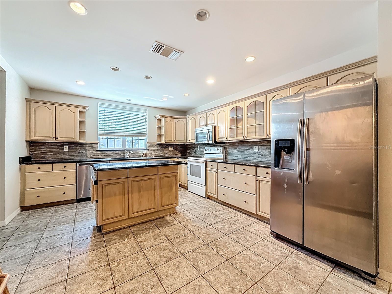 1518 DAWN HEIGHTS DR, LAKELAND, FL, 33801