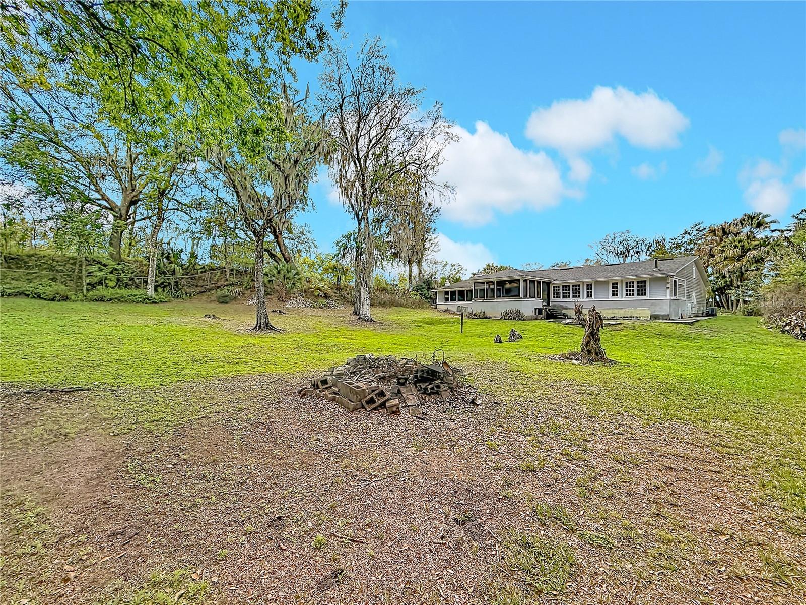 1518 DAWN HEIGHTS DR, LAKELAND, FL, 33801