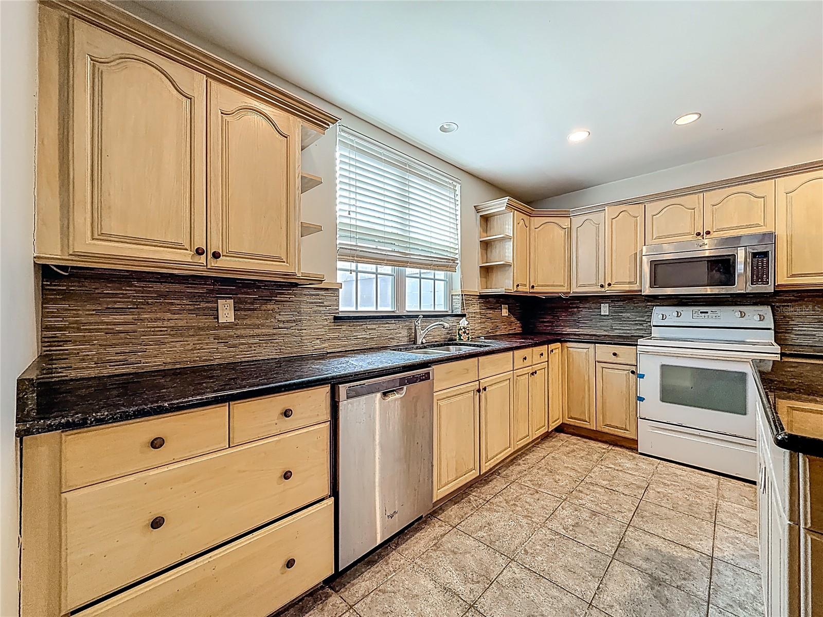 1518 DAWN HEIGHTS DR, LAKELAND, FL, 33801