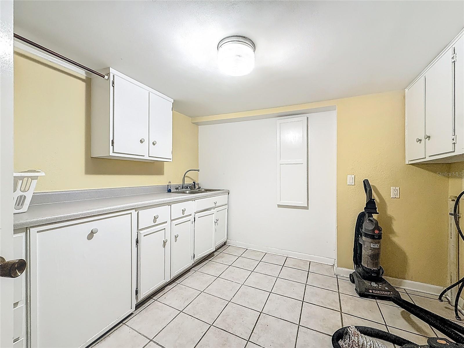 1518 DAWN HEIGHTS DR, LAKELAND, FL, 33801