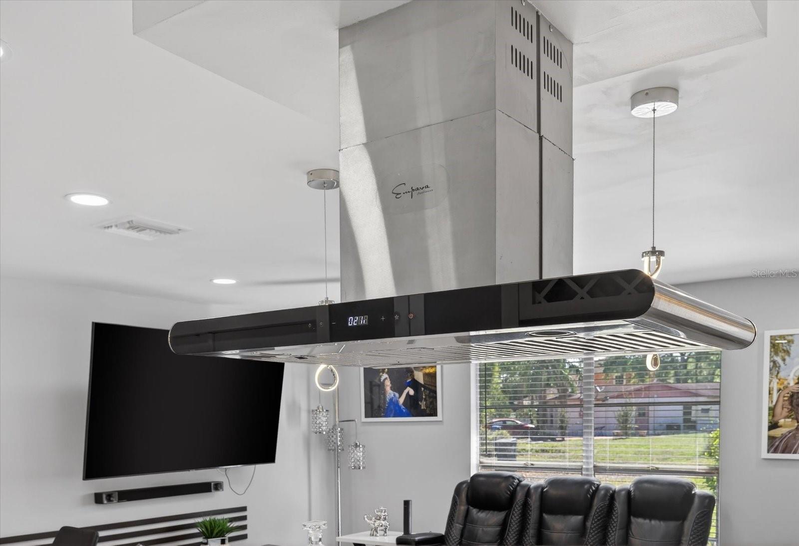 6816 E CREEK DR, TAMPA, FL, 33615