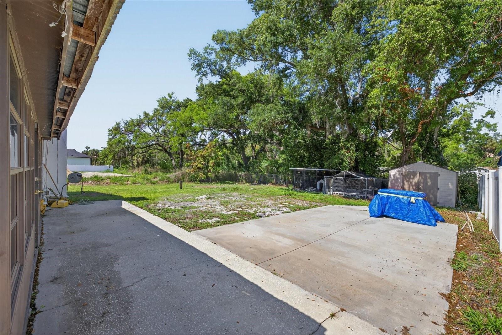 6816 E CREEK DR, TAMPA, FL, 33615