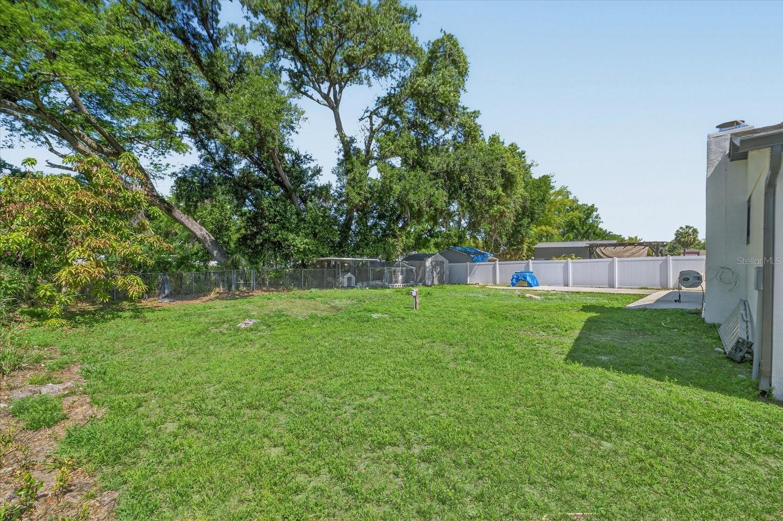 6816 E CREEK DR, TAMPA, FL, 33615