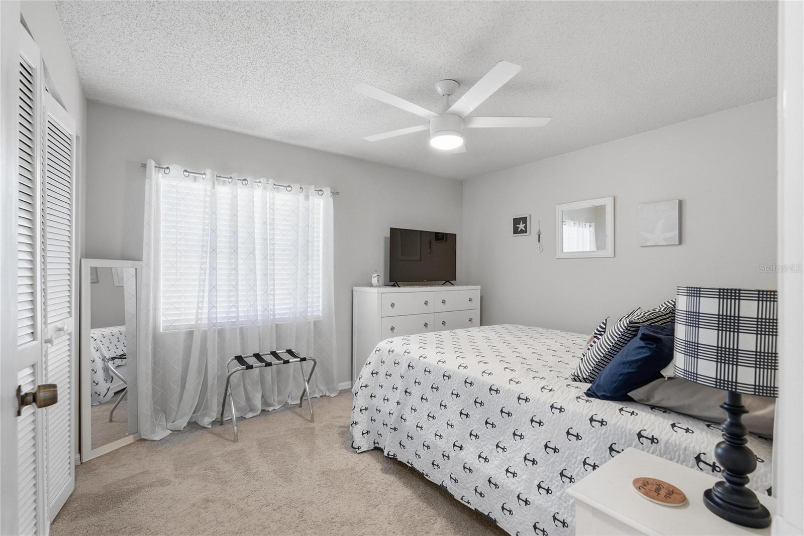 3035 QUEEN PALM DR, EDGEWATER, FL, 32141