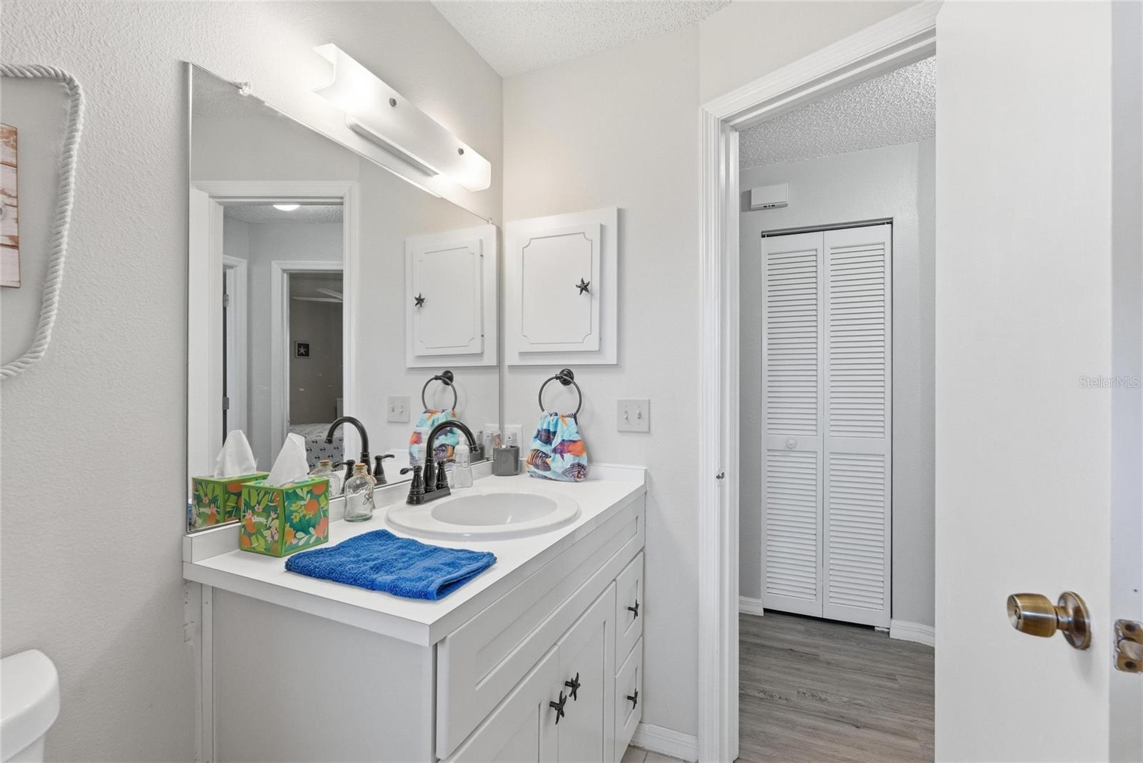 3035 QUEEN PALM DR, EDGEWATER, FL, 32141