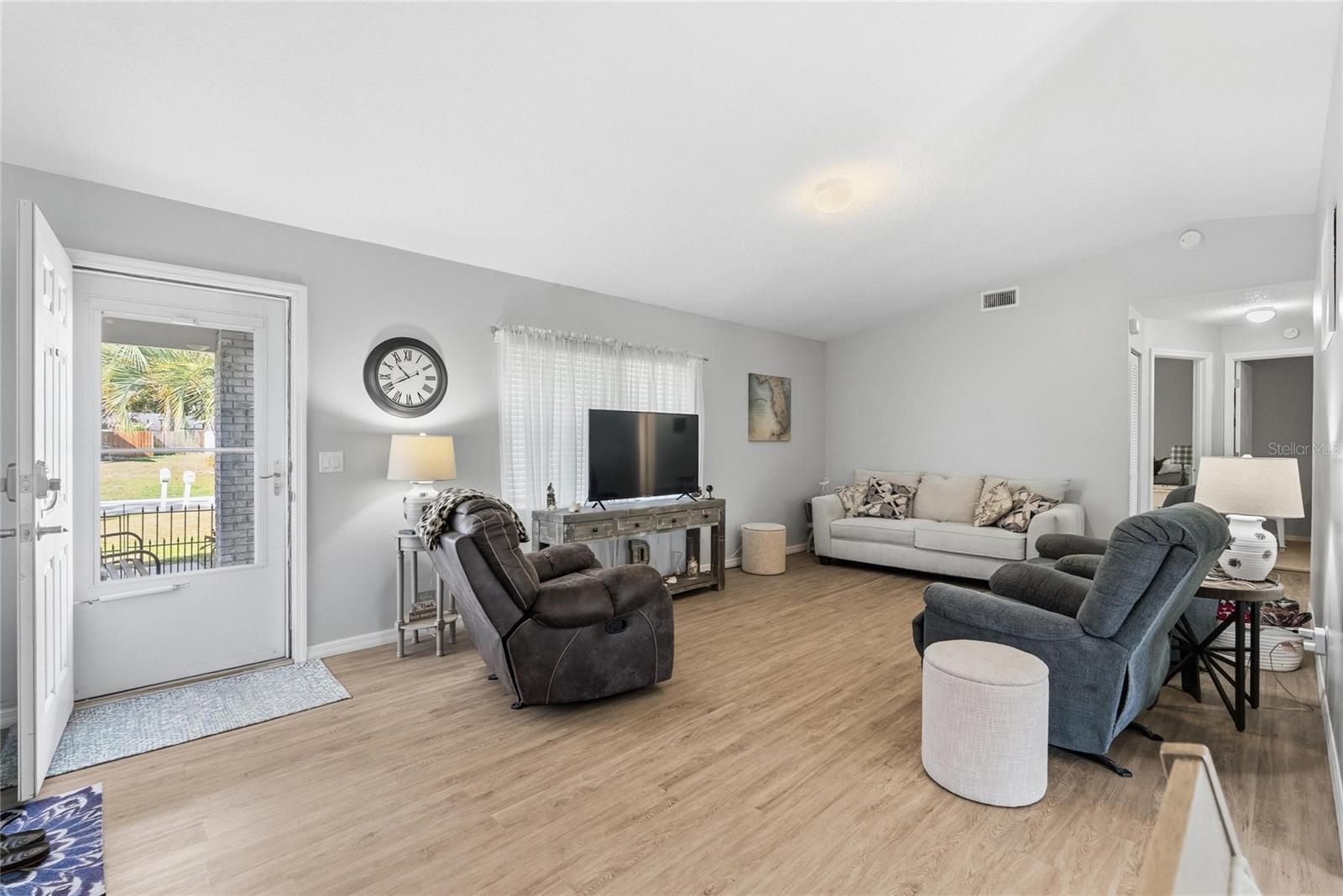 3035 QUEEN PALM DR, EDGEWATER, FL, 32141