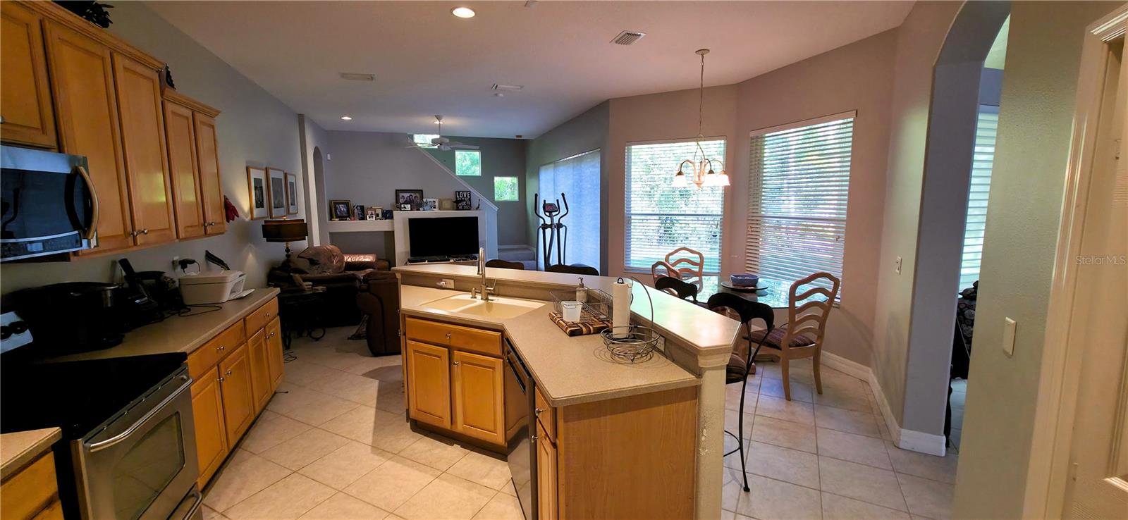 6041 CATLIN DR, TAMPA, FL, 33647