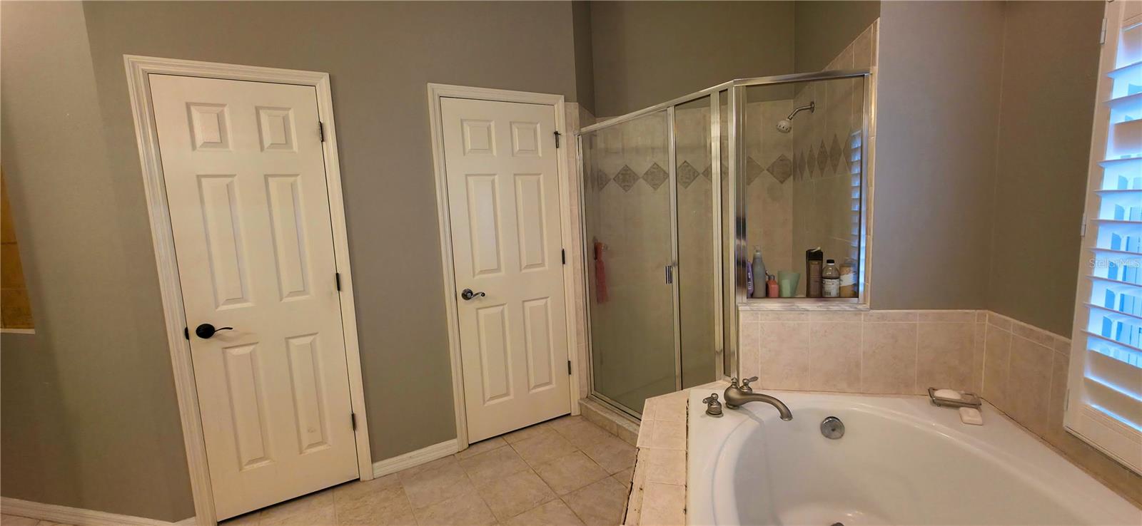 6041 CATLIN DR, TAMPA, FL, 33647